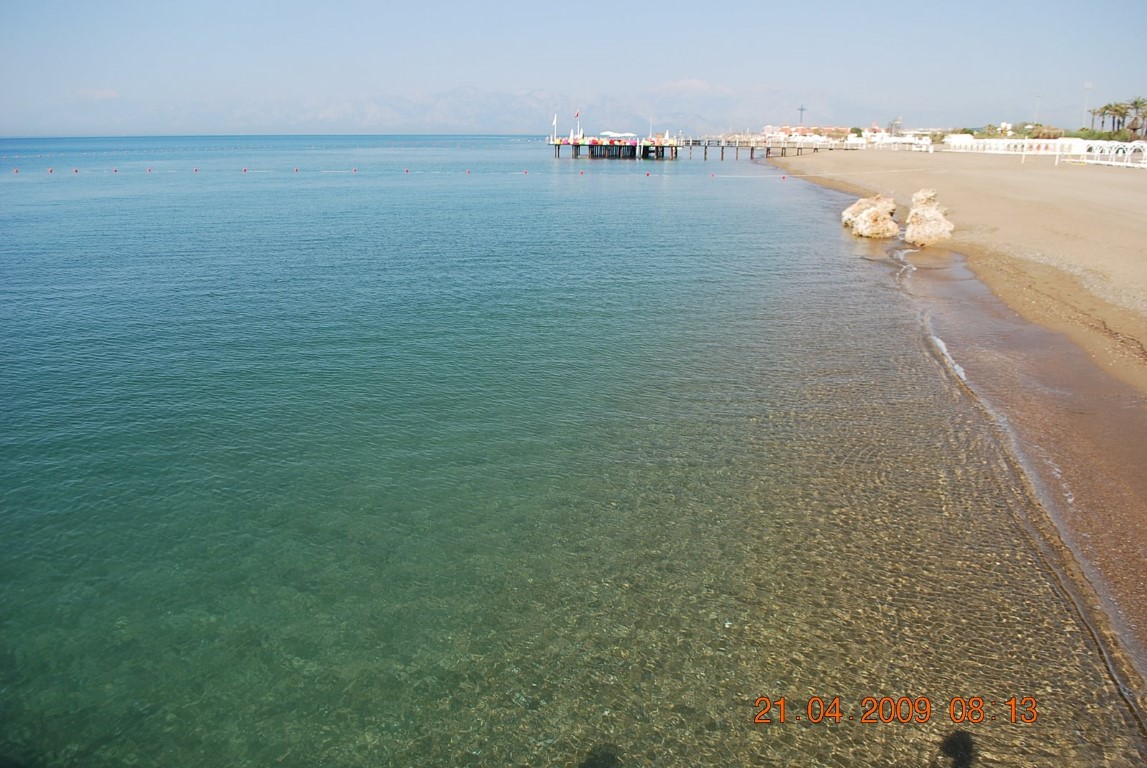 imagini hotel TITANIC LARA